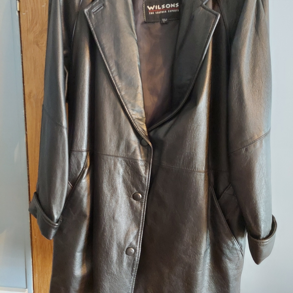 Wilson Women's Black Leather Jacket - Picture 3 of 7